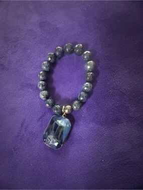 Blue Beaded Stone Stretch Bracelet with Faceted Blue Crystal Pendant